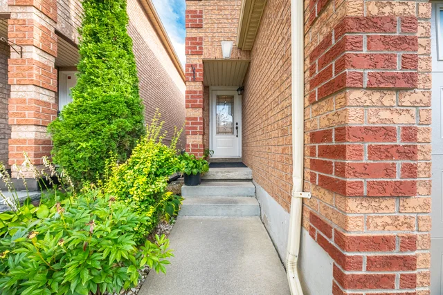 77 Arthurs Crescent, Brampton - photo 6