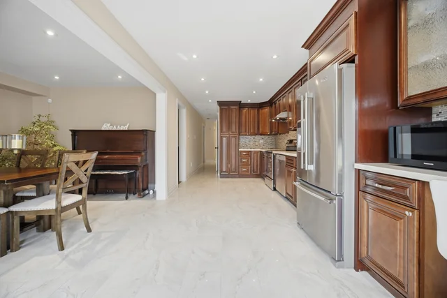 77 Arthurs Crescent, Brampton - photo 12