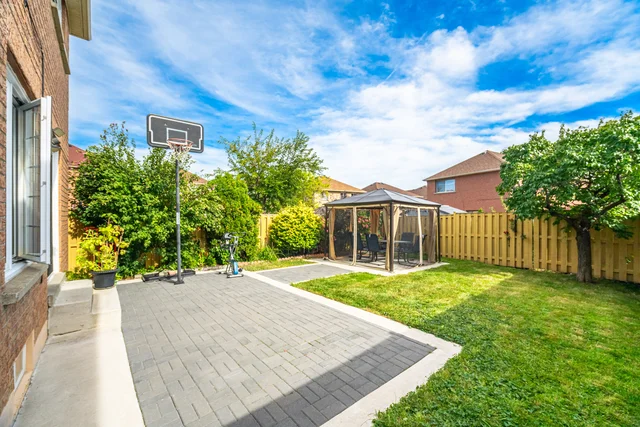 77 Arthurs Crescent, Brampton - photo 47