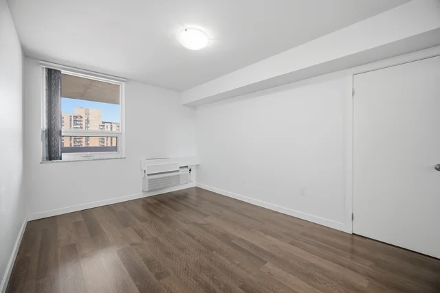 #1204-121 Ling Road, Scarborough - photo 22