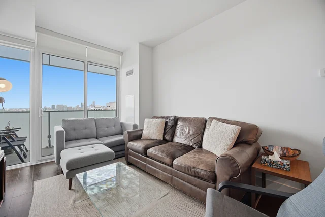 #2505-200 Bloor Street West, Toronto - photo 14