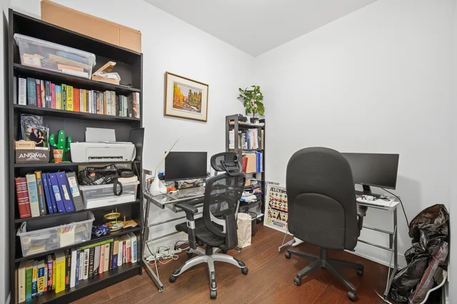 #2505-200 Bloor Street West, Toronto - photo 25