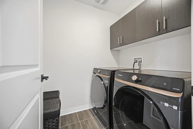 94 Settlers Road East, Oakville - photo 31
