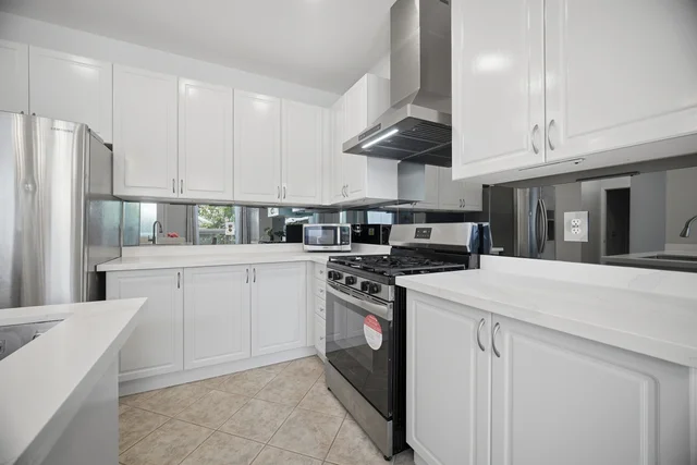 2249 Crestmont Drive, Oakville - photo 23