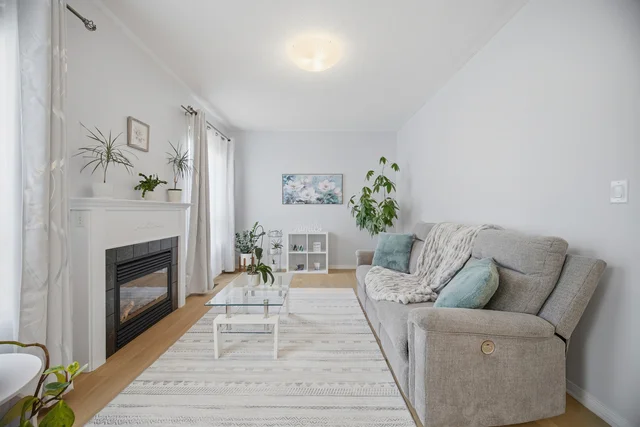 2249 Crestmont Drive, Oakville - photo 30