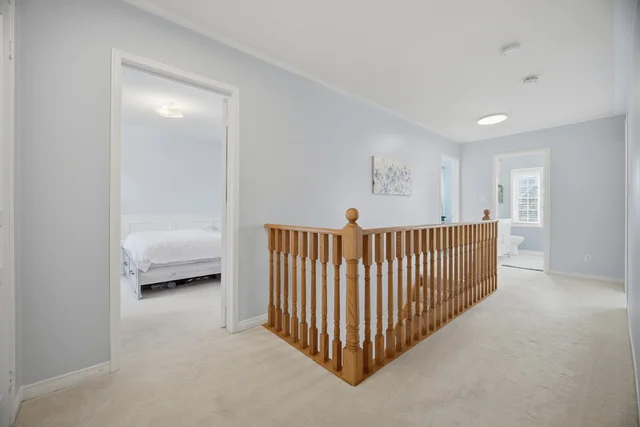 2249 Crestmont Drive, Oakville - photo 44