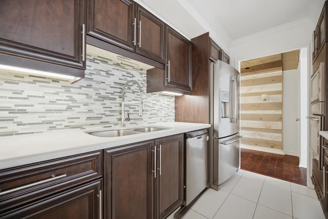 #610-82 Lombard Street, Toronto - photo 16