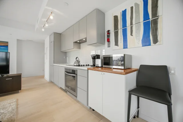 #1407-60 Colborne Street, Toronto - photo 16
