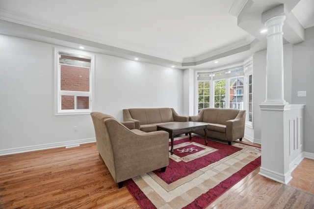 4 Castle Mountain Drive, Brampton - photo 13