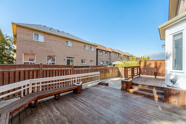 4 Castle Mountain Drive, Brampton - photo 90