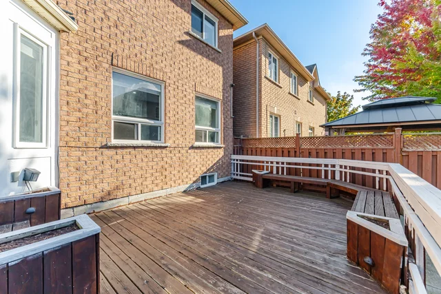 4 Castle Mountain Drive, Brampton - photo 91