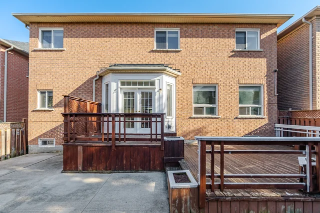4 Castle Mountain Drive, Brampton - photo 98