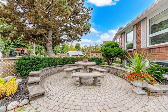 10 Piccolo Wood, Brampton - photo 13