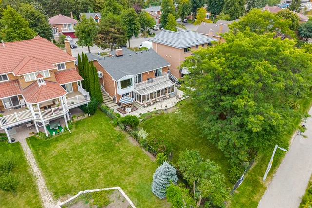 10 Piccolo Wood, Brampton - photo 96