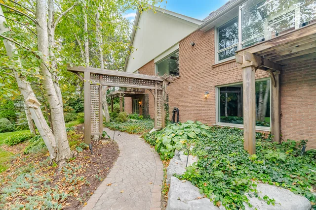 42 Hedgerow Court, Kleinburg - photo 126