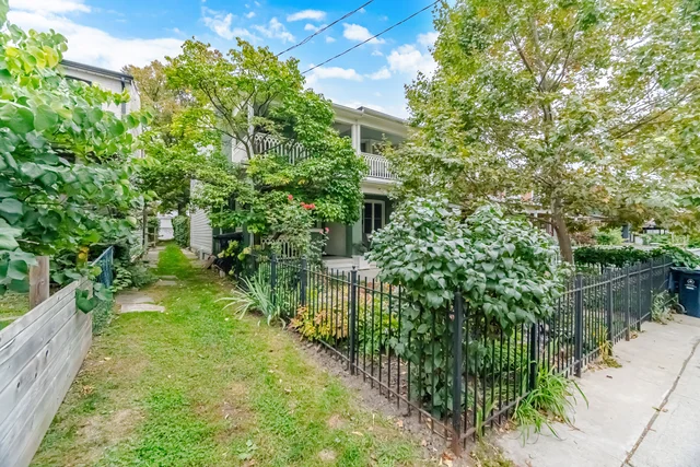 111 Palmerston Avenue, Toronto - photo 2