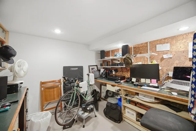 111 Palmerston Avenue, Toronto - photo 42