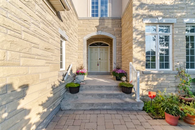 58 Saint Hubert Drive, Brampton - photo 18