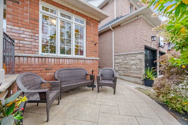 5 Billancourt Crescent, Brampton - photo 8