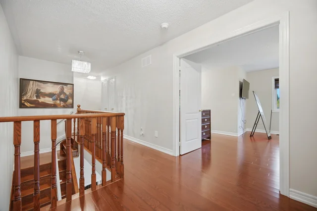 5 Billancourt Crescent, Brampton - photo 38