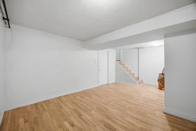 53 Bowie Avenue, York - photo 39