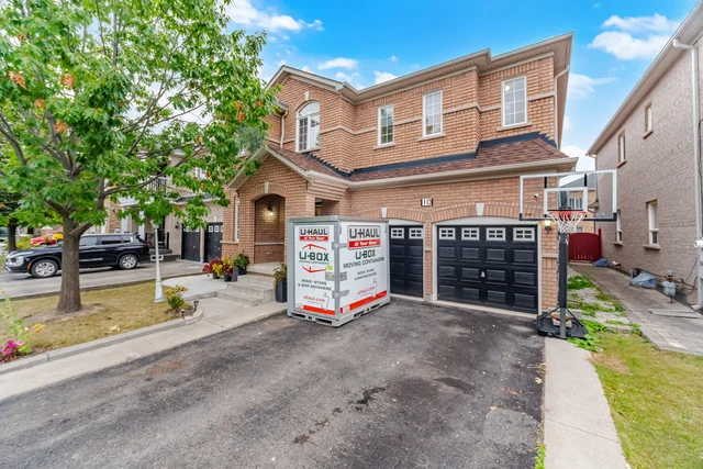 10 Sir Jacobs Crescent, Brampton - photo 4