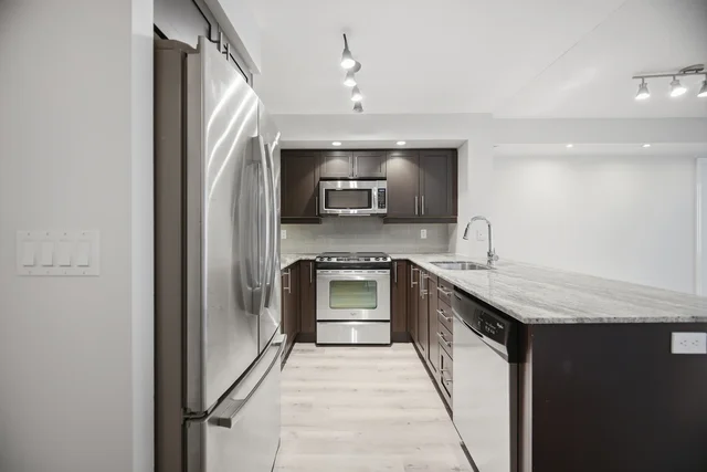 #501-75 East Liberty Street, Toronto - photo 7