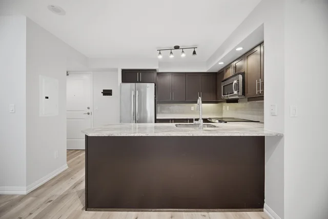 #501-75 East Liberty Street, Toronto - photo 10