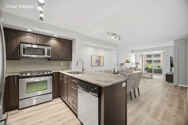 #501-75 East Liberty Street, Toronto - photo 11