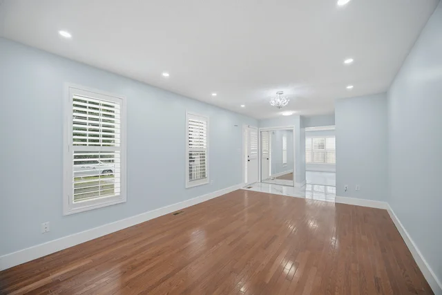 355 Brisdale Drive, Brampton - photo 10