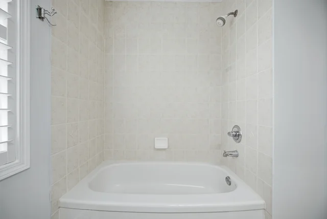 355 Brisdale Drive, Brampton - photo 25
