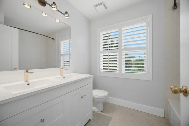 355 Brisdale Drive, Brampton - photo 32