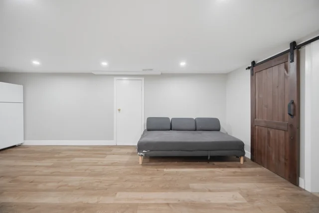 4 Lincoln Crescent, Guelph - photo 46