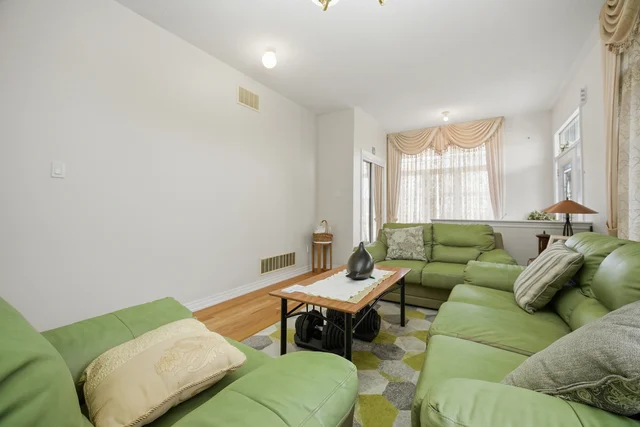 65 Connolly Crescent, Brampton - photo 9