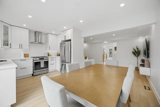 169 Venice Gate Drive, Woodbridge - photo 12
