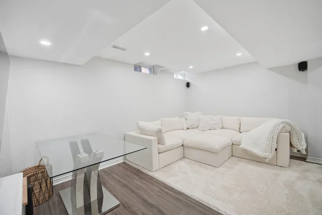 169 Venice Gate Drive, Woodbridge - photo 38