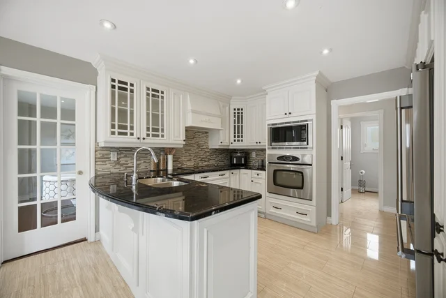 80 East Humber Drive, King City - photo 18