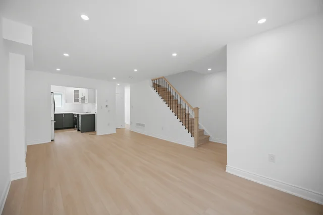 92 Corby Crescent, Brampton - photo 11