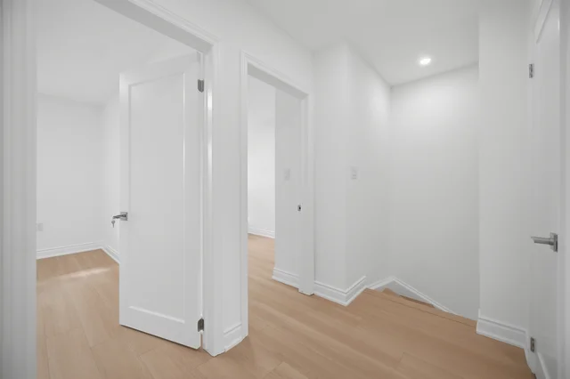 92 Corby Crescent, Brampton - photo 19