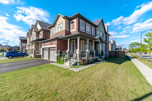 15271 Danby Road, Norval - photo 1