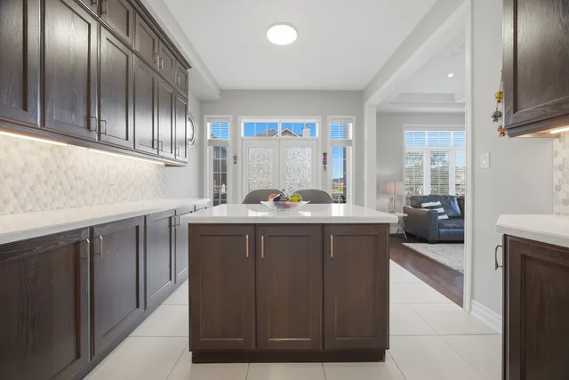 15271 Danby Road, Norval - photo 17