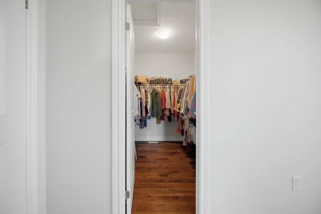 15271 Danby Road, Norval - photo 36