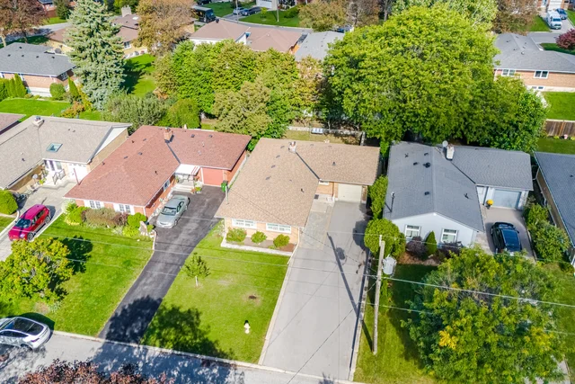 91 Wigmore Drive, North York - photo 2