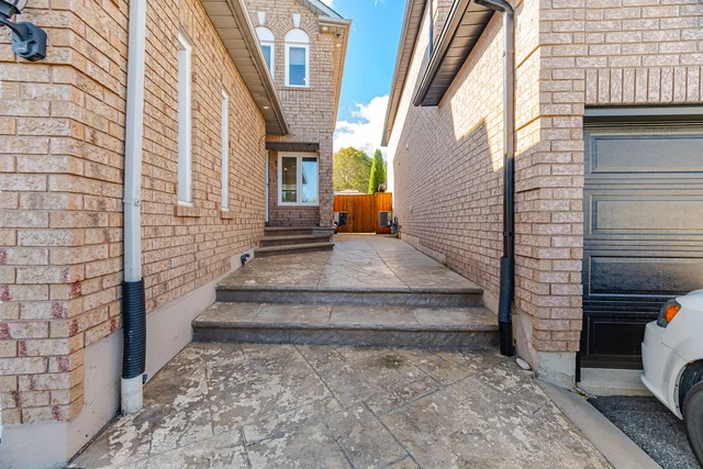 8 Waterbury Street, Bolton - photo 6