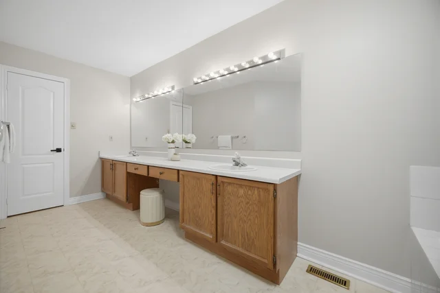 4 Leeward Drive, Brampton - photo 57