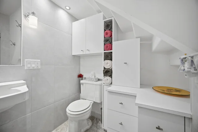 25 Main Street, Kleinburg - photo 68