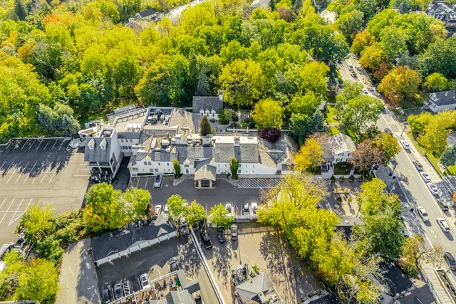 25 Main Street, Kleinburg - photo 100