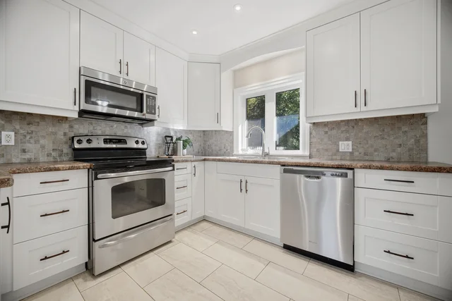 18 Delsey Street, Hamilton - photo 33