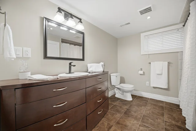 18 Delsey Street, Hamilton - photo 59