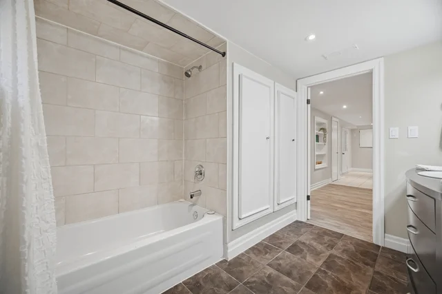 18 Delsey Street, Hamilton - photo 60
